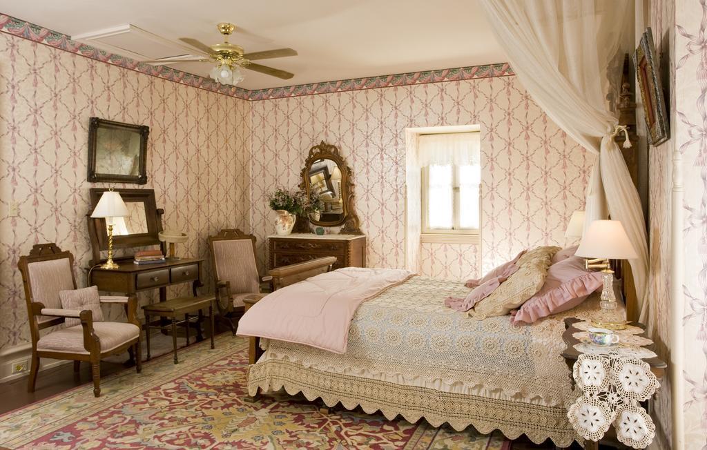 Garth Woodside Mansion Bed And Breakfast Hannibal Kamer foto